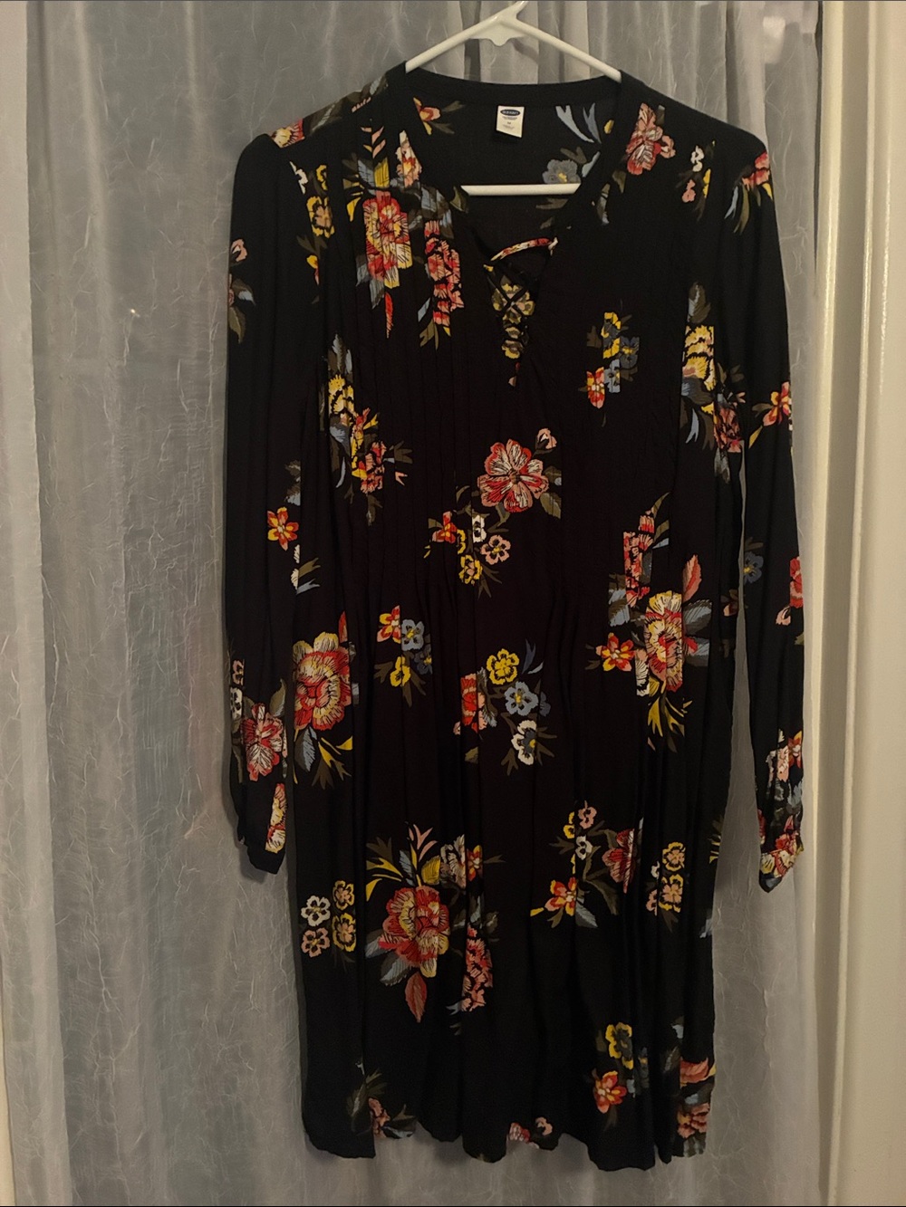 Old Navy Black Long-Sleeve Floral Midi Dress